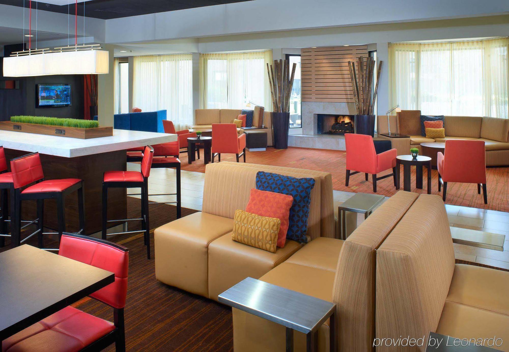 Courtyard By Marriott Indianapolis Airport Hotel Eksteriør billede